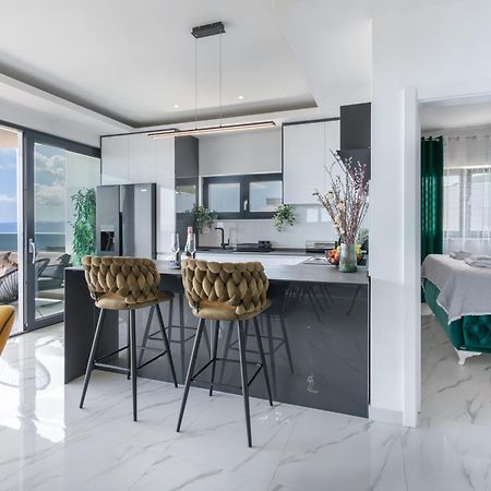 Lux Penthouse Panoramic View With Jacuzzi Leilighet Makarska Eksteriør bilde