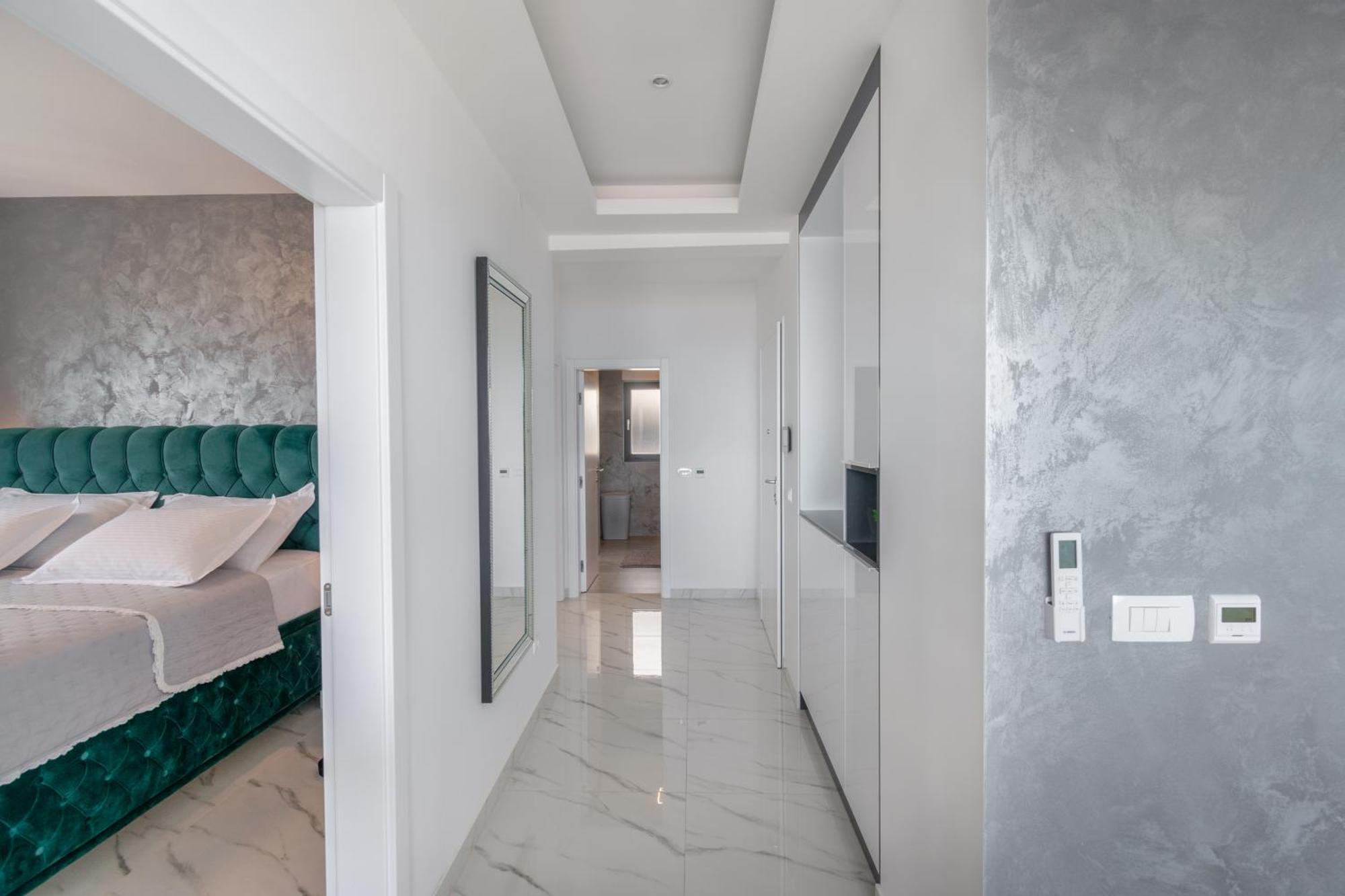 Lux Penthouse Panoramic View With Jacuzzi Leilighet Makarska Eksteriør bilde